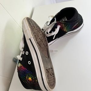NWOT high top kids converse shoes